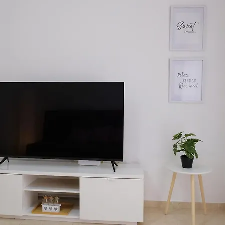 Eden Caletillas Peace